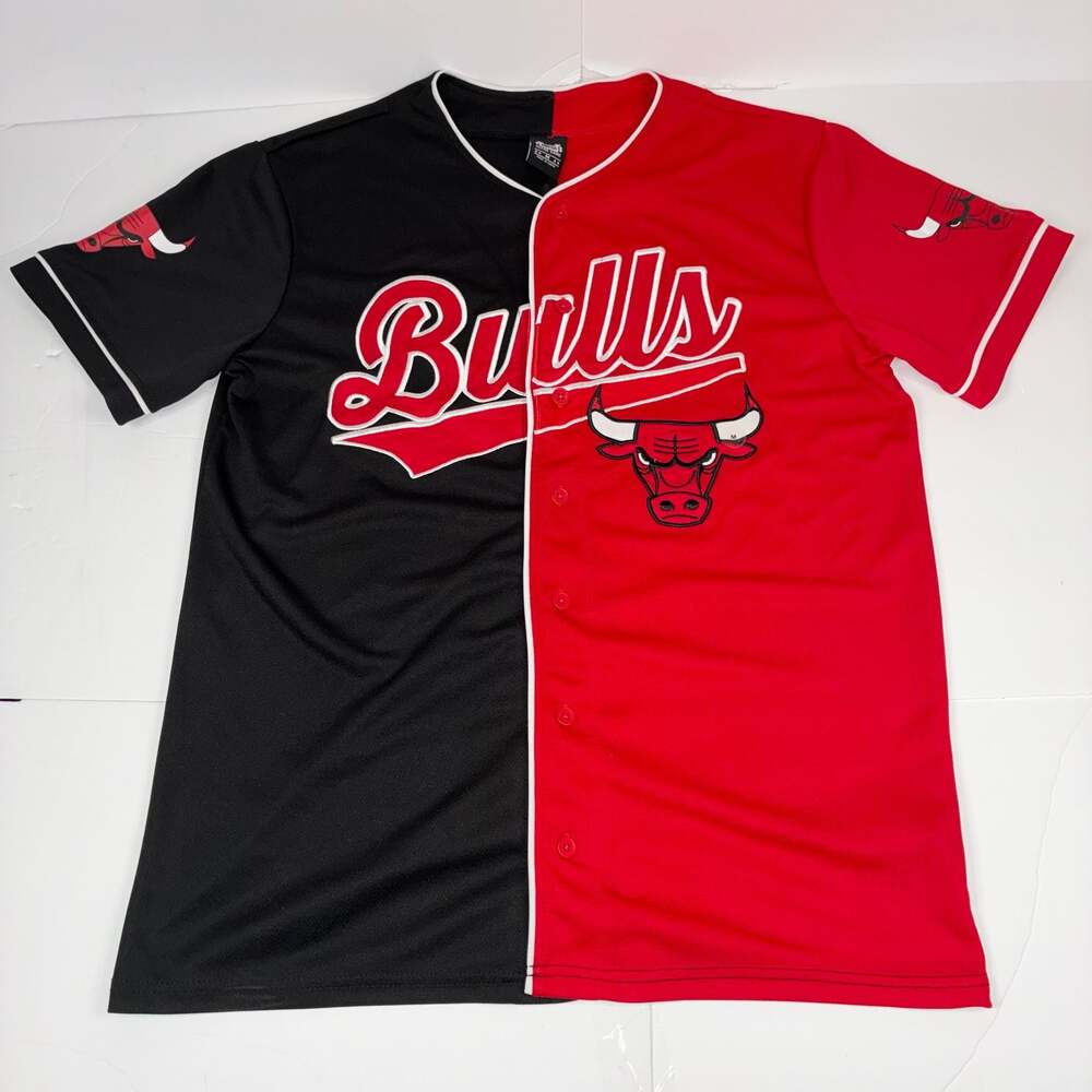 Ultra Game Men Chicago Bulls Split Two-Tone Baseball Jersey Size M